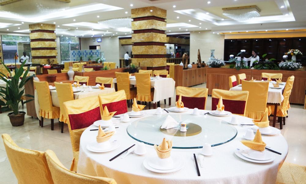 kololo courts restaurant